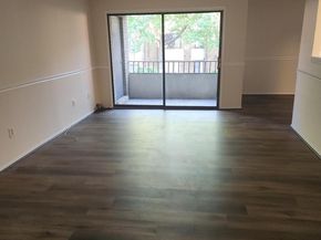 521 Florida Avenue 102, Herndon VA 20170