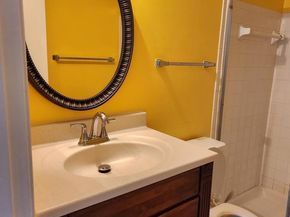 521 Florida Avenue 102, Herndon VA 20170