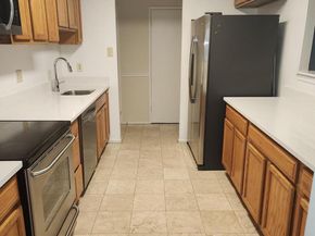 521 Florida Avenue 102, Herndon VA 20170