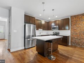 924 S 11TH Street 101, Philadelphia PA 19147