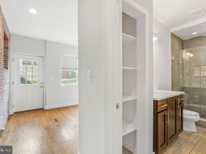 924 S 11TH Street 101, Philadelphia PA 19147