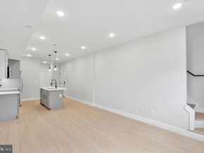 518 W Susquehanna Avenue, Philadelphia PA 19122