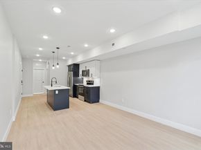 518 W Susquehanna Avenue, Philadelphia PA 19122