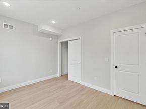 518 W Susquehanna Avenue, Philadelphia PA 19122