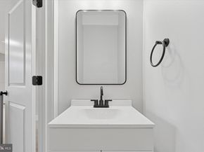 518 W Susquehanna Avenue, Philadelphia PA 19122