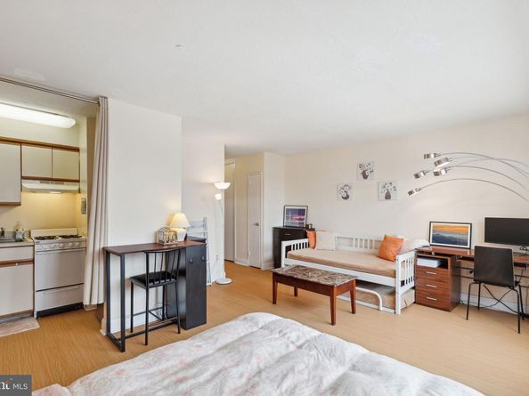 2101 Chestnut Street 909, Philadelphia PA 19103