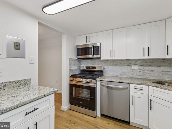 1554 Northgate Square APT 1A, Reston VA 20190