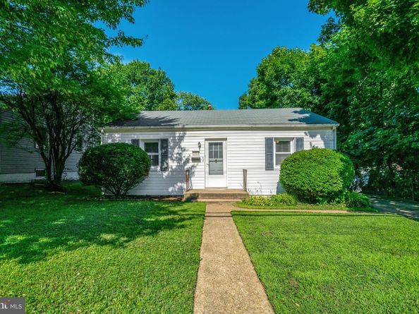 1404 N Roosevelt Street N, Arlington VA 22205