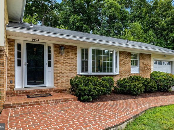 9924 Corsica Street, Vienna VA 22181
