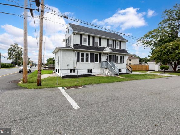 92 S Governor Printz Boulevard, Essington PA 19029