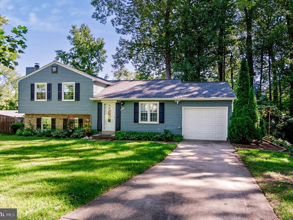 7807 Freehollow Drive, Falls Church VA 22042