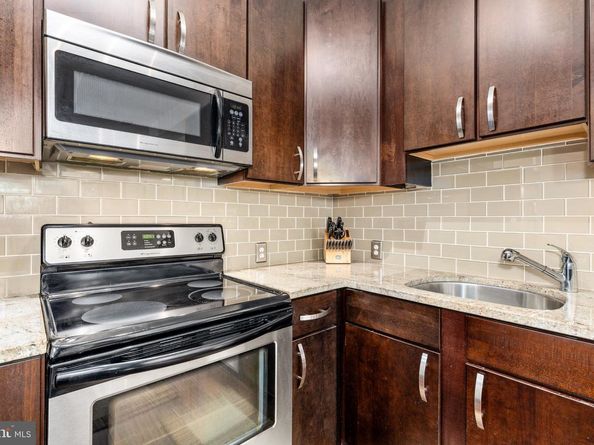 245 15TH Street SE 105, Washington DC 20003