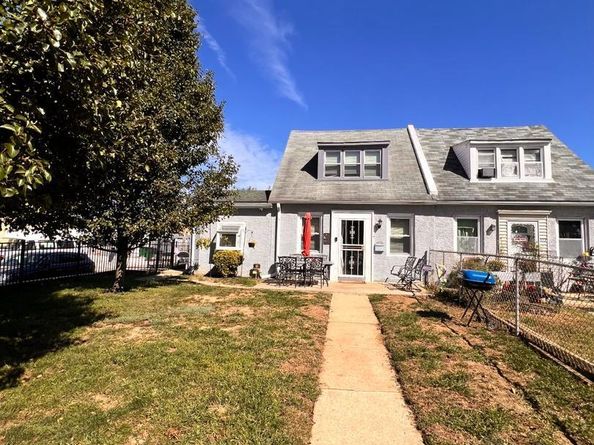 113 Brainerd, Sharon Hill PA 19079
