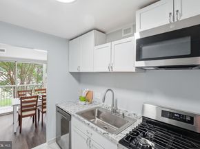 8003 Chanute Place 8, Falls Church VA 22042