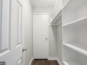 8003 Chanute Place 8, Falls Church VA 22042