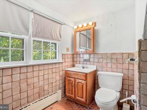 1271 Byberry Road, Huntingdon Valley PA 19006