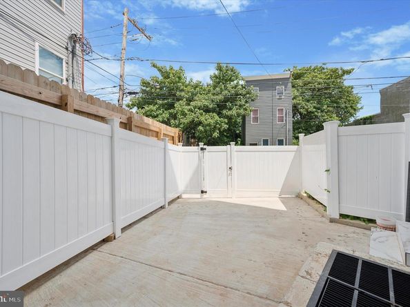2405 Ridge Avenue, Philadelphia PA 19121