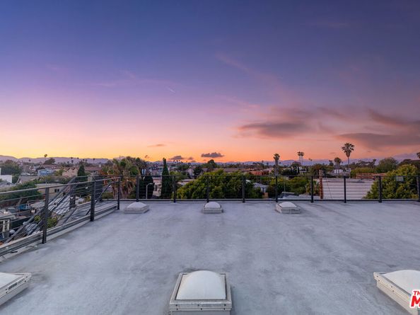 1113 ELECTRIC Avenue 1, Venice CA 90291