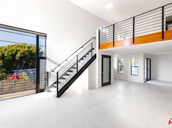 1113 ELECTRIC Avenue 1, Venice CA 90291