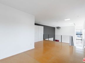 1113 ELECTRIC Avenue 1, Venice CA 90291