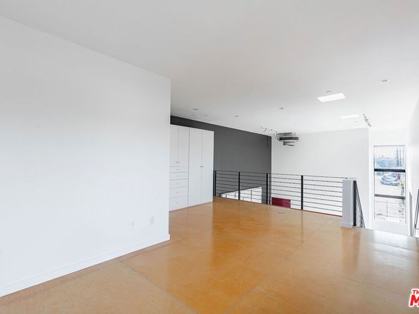 1113 ELECTRIC Avenue 1, Venice CA 90291