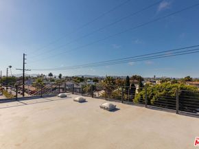 1113 ELECTRIC Avenue 1, Venice CA 90291