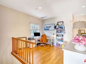 111 Paloma Avenue, Venice CA 90291