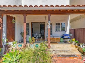 111 Paloma Avenue, Venice CA 90291