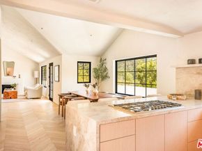 8353 Sunset View Drive, Los Angeles CA 90069