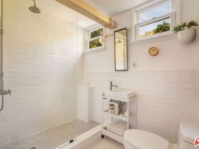 7218 La Presa Drive, Los Angeles CA 90068