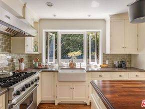7218 La Presa Drive, Los Angeles CA 90068