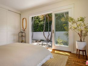 7218 La Presa Drive, Los Angeles CA 90068