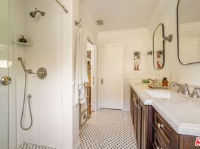 7218 La Presa Drive, Los Angeles CA 90068