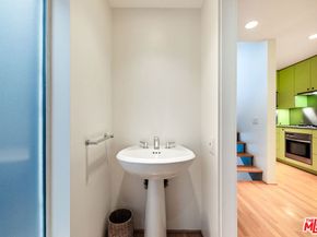 110 Topsail Mall, Marina Del Rey CA 90292