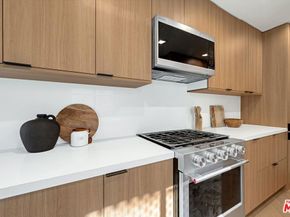 120 N Swall Drive 306, Los Angeles CA 90048