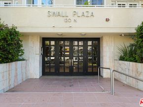 120 N Swall Drive 306, Los Angeles CA 90048