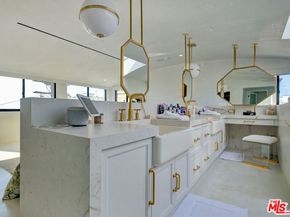 15 Reef Street, Marina Del Rey CA 90292