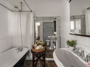 2951 Park Center Drive, Los Angeles CA 90068