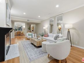 11939 GORHAM Avenue 103, Los Angeles CA 90049