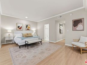 11939 GORHAM Avenue 103, Los Angeles CA 90049