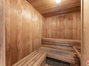 11939 GORHAM Avenue 103, Los Angeles CA 90049