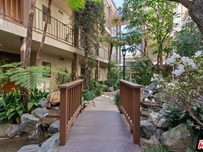 11939 GORHAM Avenue 103, Los Angeles CA 90049