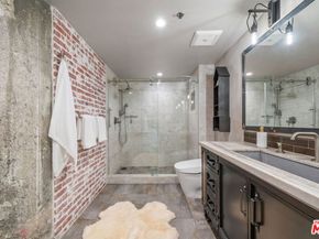 330 S 11th Avenue A005, Los Angeles CA 90015