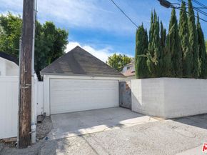 1174 Carmona Avenue, Los Angeles CA 90019