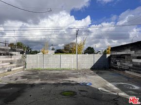 2411 Exposition Place, Los Angeles CA 90018