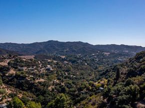 21832 Canon Drive, Topanga CA 90290