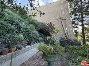439 Mesa Road, Santa Monica CA 90402