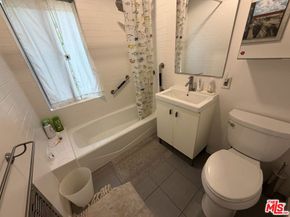 439 Mesa Road, Santa Monica CA 90402