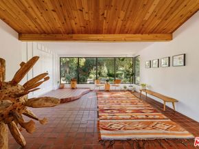 9550 Wheatland Avenue, Sunland CA 91040