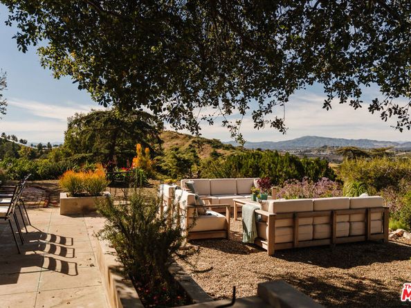 9550 Wheatland Avenue, Sunland CA 91040